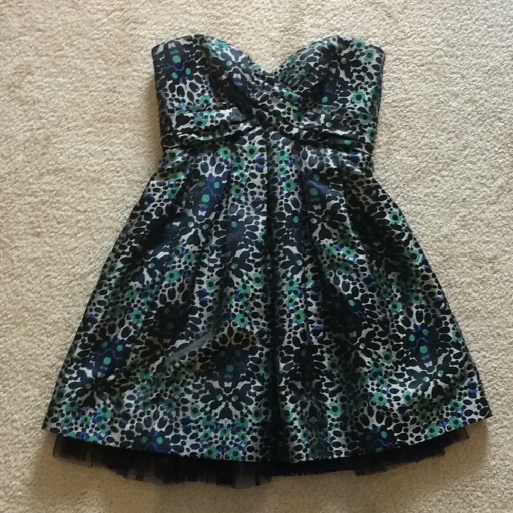 BCBG party dress sz 4 (runs on small side)